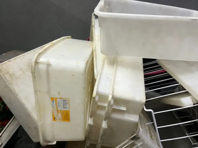 Conjunto de vasilhas pra comércios 