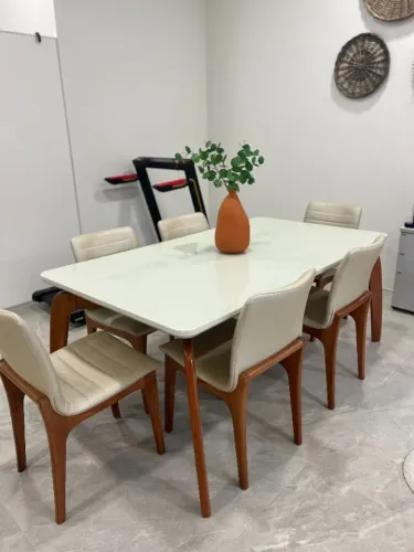 Mesa de Jantar 6 Lugares + 6 Cadeiras + Aparador