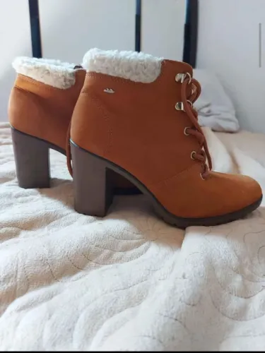 Coturno feminino Dakota n36