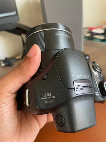 Sony DSC - H400
