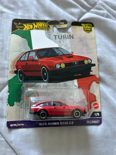 Hot Wheels Premium Edição World Tour