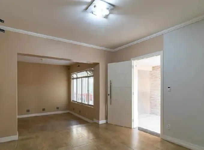 Linda Casa a venda com 3 Suítes no Jaguaré - São Paulo