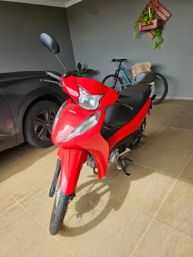 HONDA BIZ 125 ES (PRATICAMENTE NUNCA USADA)