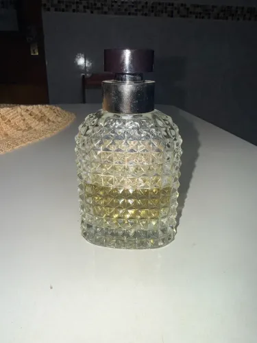PERFUME VALENTINO UOMO AQUA USADO 75 ml