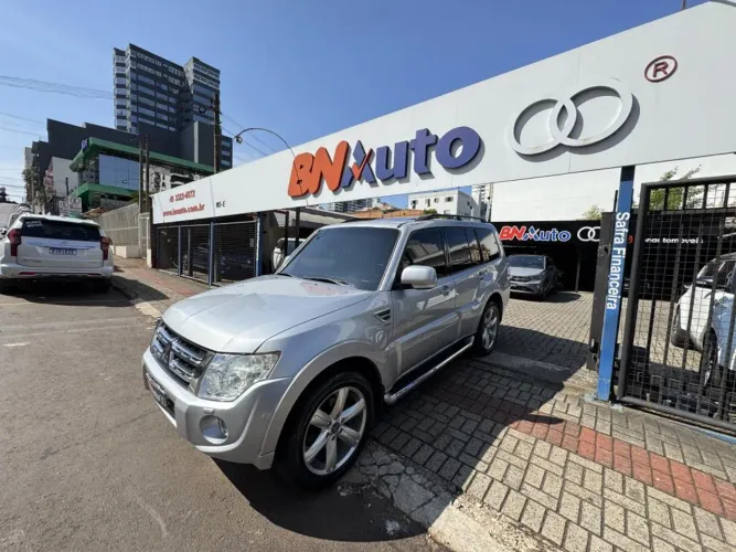 Mitsubishi Pajero HPE Full 3.2 4X4 T.i.dies. 5P AUT 2014