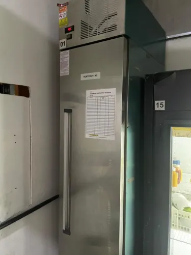 mini câmara / freezer vertical profissional em aço inox Linha Alfatec