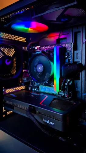 Pc Gamer AMD Ryzen 5 5500 + 16Gb DDR4 + Intel Arc B580 12Gb GDDR6 + 512Gb NVMe + 1Tb HDD