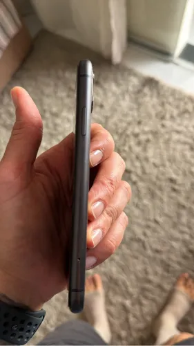 IPhone 11 em perfeita qualidade 
