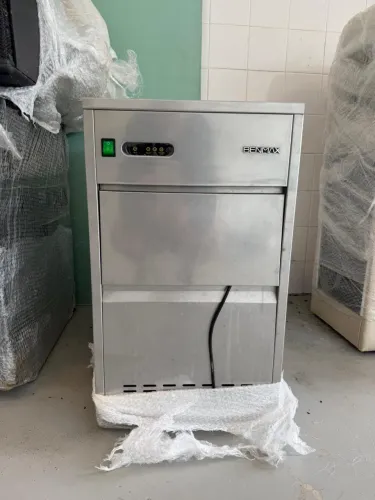  Máquina de Gelo Benmax BEN-50 - R$ 4.500