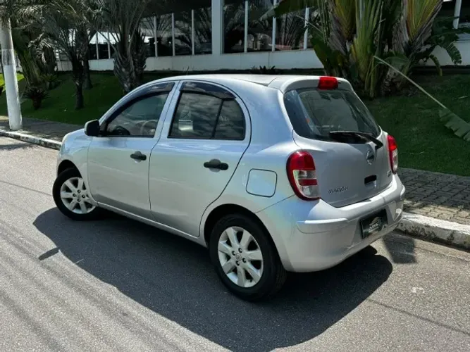 Nissan March S 1.0 16V Flex Fuel 5P 2013
