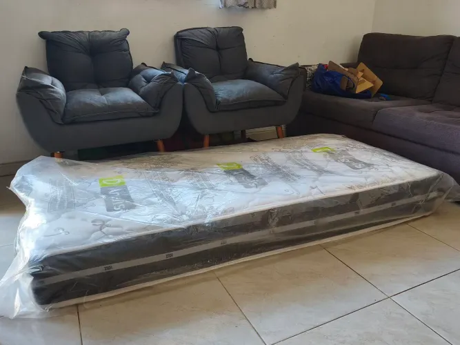 NOVO!! Colchão molas ensacadas solteiro - Zidi