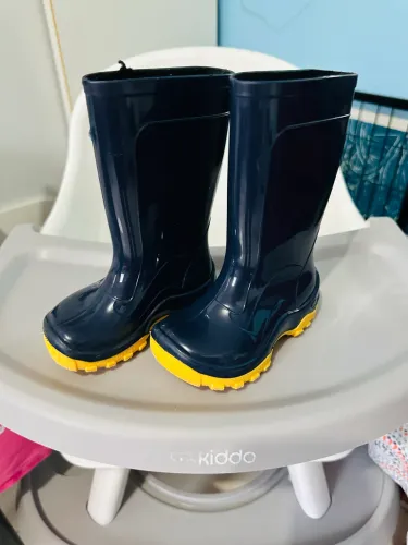 Vendo Galocha infantil número 20/21 nova
