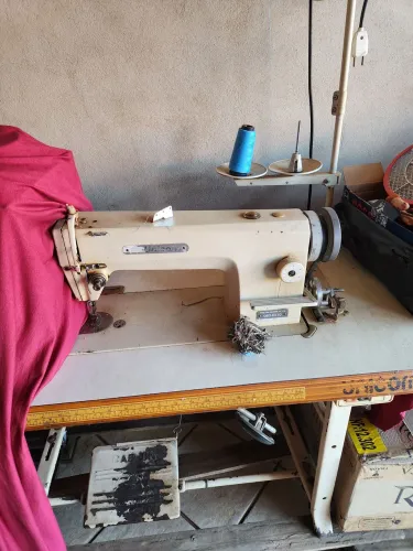 Maquina de costura reta industrial 