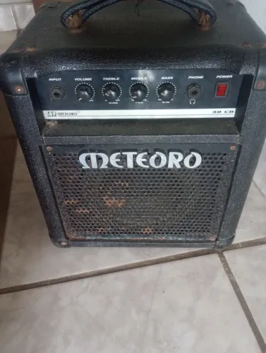 Amplificador Meteoro 