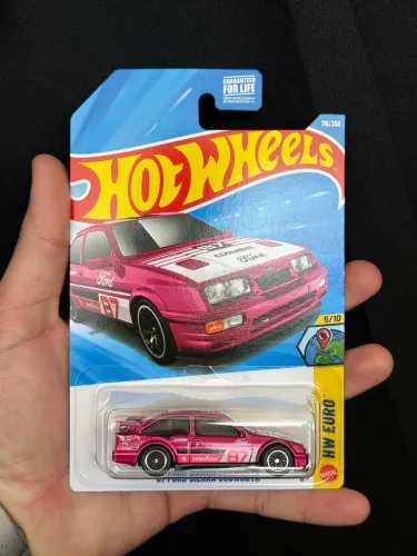 Hot wheels super treasure hunt ford sierra sth 