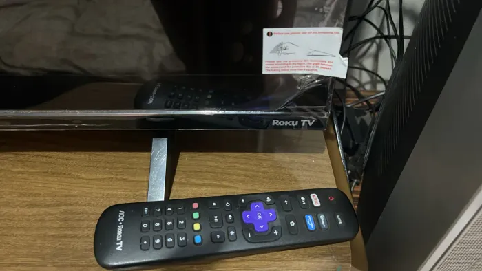 Vende se Tv smart 42 polegadas semi nova 2,300