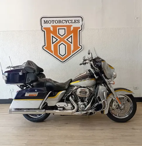 Ultra Glide CVO (2012) APENAS 30 MIL KM