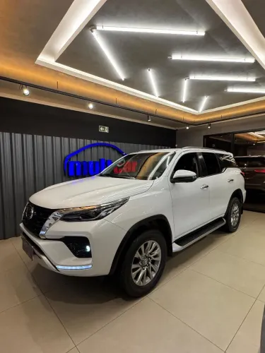 Toyota Hilux SW4 SRX 4X4 2.8 TDI 16V Dies. Aut. 2023