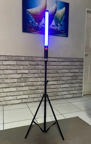 Kit Tripé + Bastão de Led - Novo
