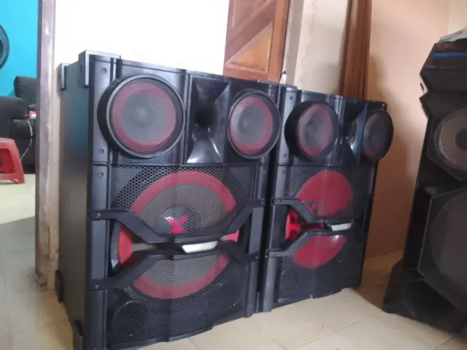 2 caixas LG 15 polegadas