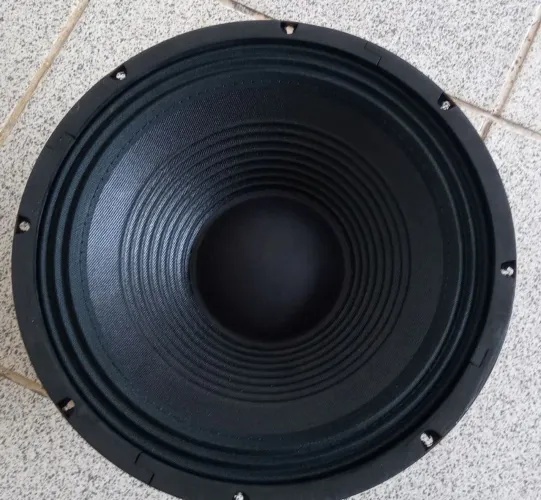 Reforma de Alto Falantes 
