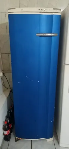 Freezer Vertical Electrolux FE26 110V Funcionando perfeitamente.