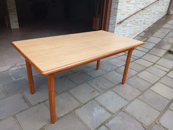 Vendo mesa para cozinha (expandivel)