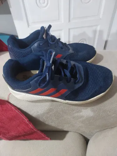 Tenis infantil Adidas 