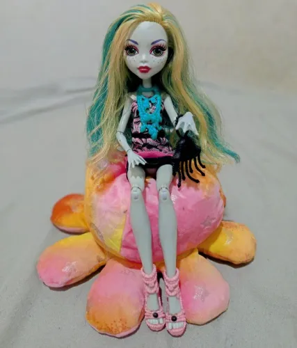MONSTER HIGH