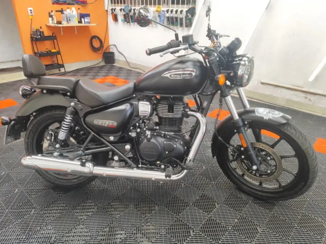 Royal Enfield Meteor Stellar