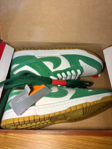 Nike Dunk Low