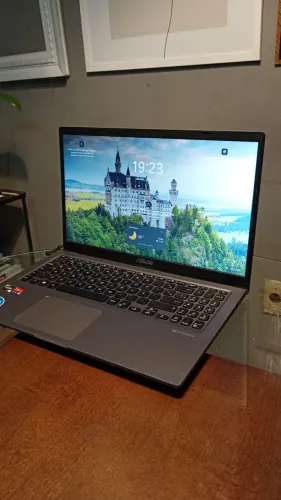 Notebook Ryzen 5 Vega 8 placa de vídeo integrada