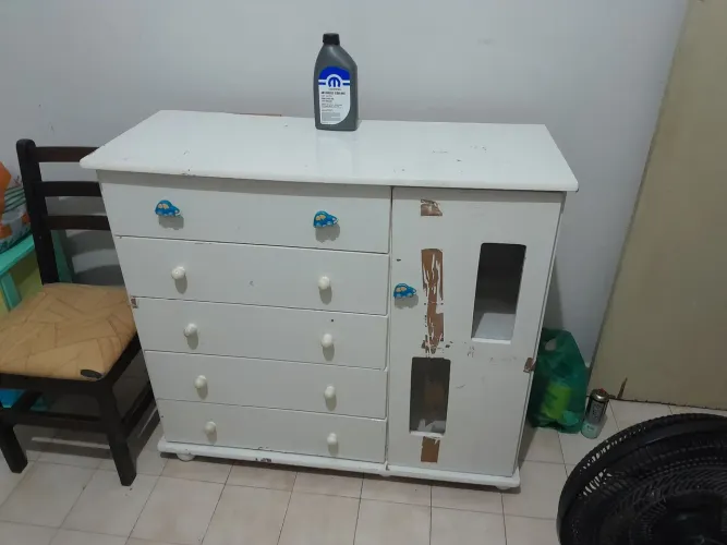 Comoda madeira pura de verdade, usado