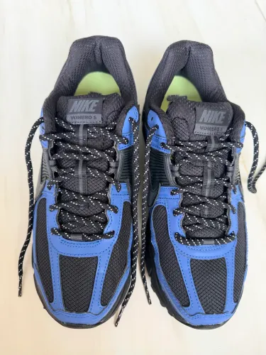 Nike Zoom Vomero 5 - Tamanho 41