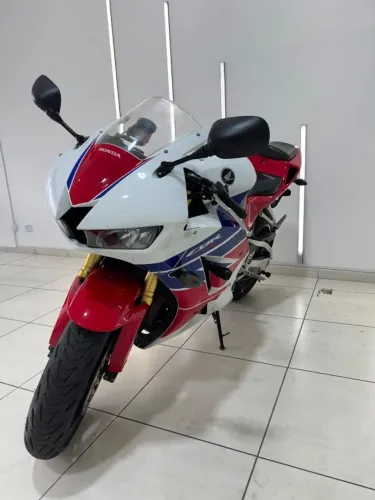 Cbr 2008 Com o Kit da 2014 