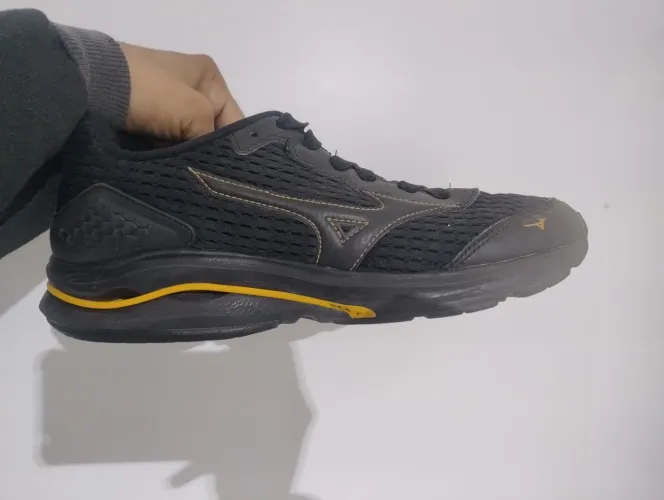 Tênis Mizuno 41