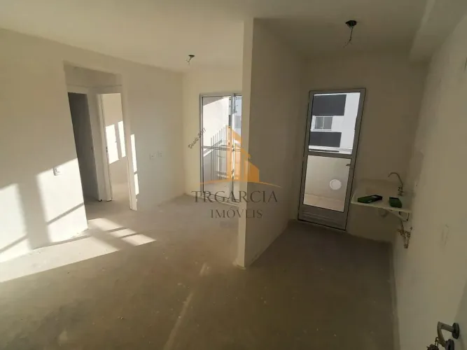 Apartamento para Locação na Mooca, 2 Dormitórios, 50m²