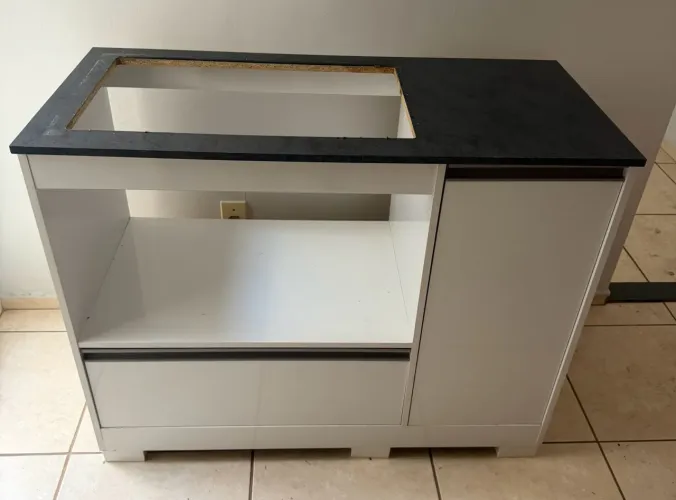 Balcão seminovo pra cooktop 5 bocas conservadissimo 1 mês de uso 