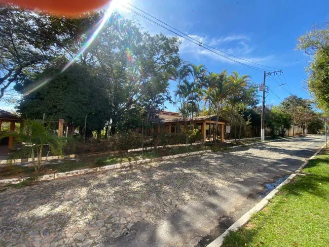 Casa em Condomínio (2 suítes) em Ibirité/MG | 4 vagas | Piscina e Espaço Gourmet