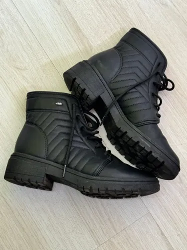 Bota coturno Dakota 36