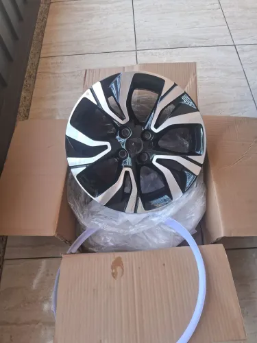 Vende se. Uma. Roda. Aro. 16. Do. Onix. Premier. 2024