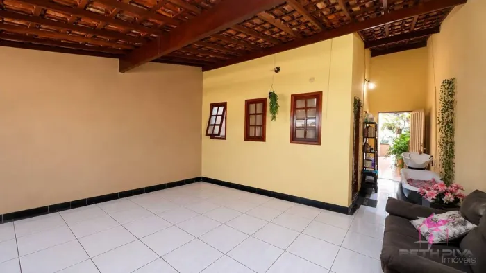 Casa à Venda no Jardim Quaglia com 2 Dormitórios Leme/SP