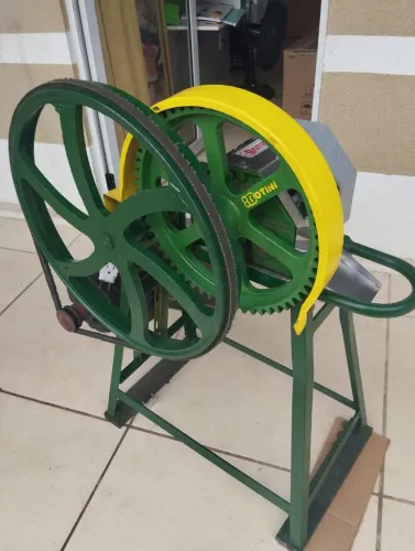 Engenho de caldo de cana elétrico