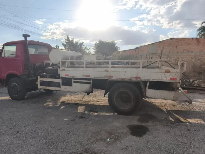 Caminhão com bomba concreto