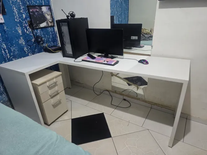 .Mesa de computador
