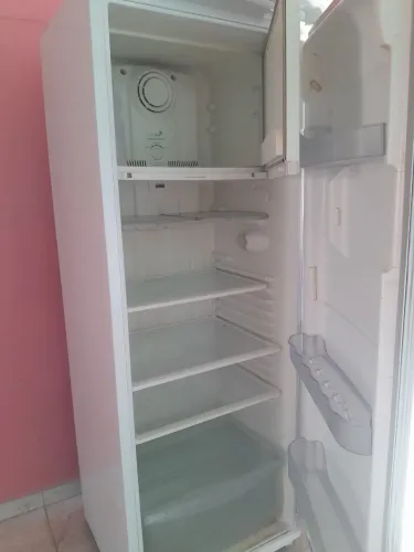 Geladeira consul frost free facilite