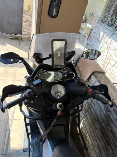 Vendo SYM CRUISYM 300 EQUIPADA