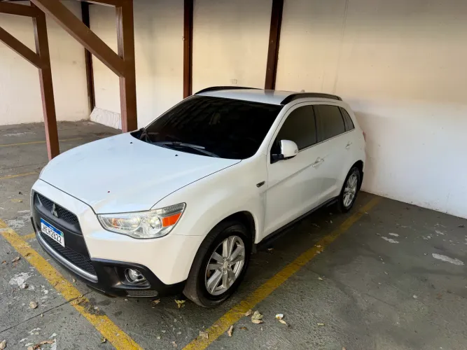 Mitsubishi ASX 2.0 16V 4X4 160cv Aut. 2011
