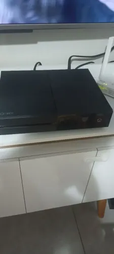 Xbox ONE 500GB PRA SAIR LOGO 700 TODO ORIGINAL/ LACRADO NUNCA FOI ABERTO 