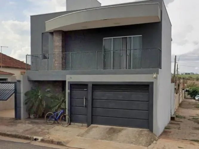 Casa 199 m² - Pena - Cafelândia - SP